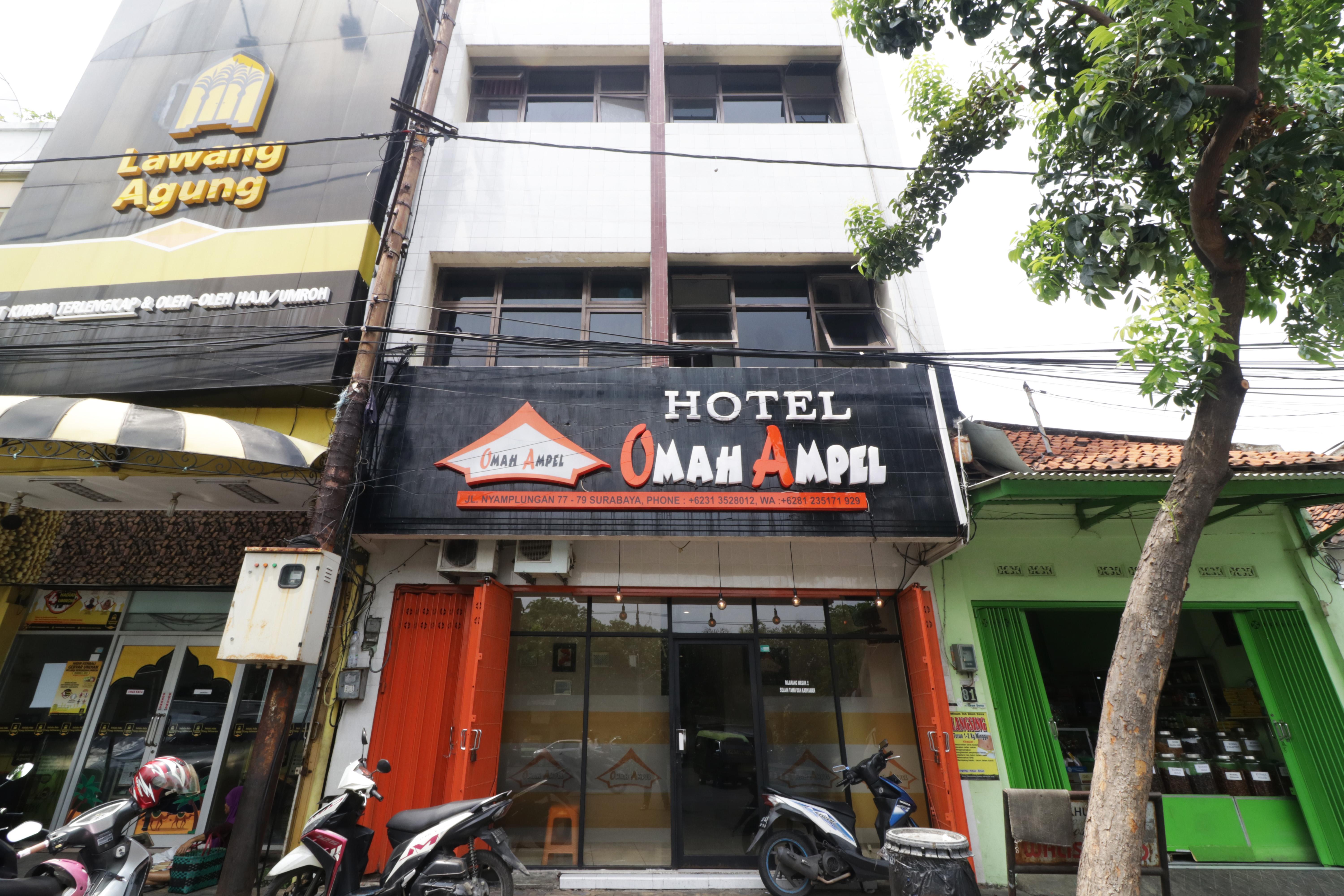 奥玛安佩尔伊斯兰酒店 泗水 外观 照片
